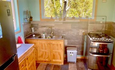 Cabaña en tranquilo entorno. Completamente equipada. Castro.