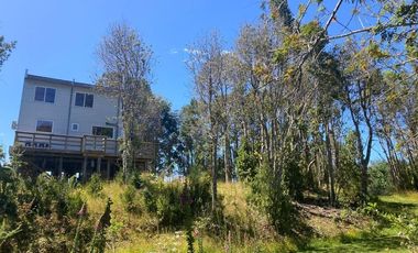 Cabaña en tranquilo entorno. Completamente equipada. Castro.