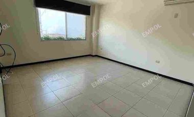 Departamento en venta en Las Cumbres, sector Los Ceibos.