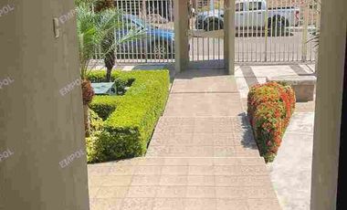 Departamento en venta en Las Cumbres, sector Los Ceibos.