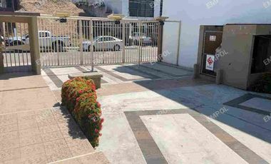 Departamento en venta en Las Cumbres, sector Los Ceibos.