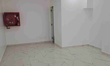 Arriendo Local Comercial Seminuevo