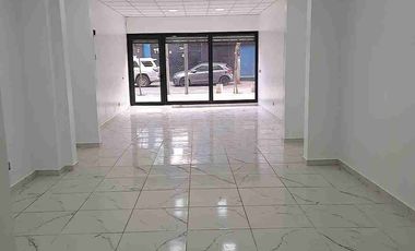 Arriendo Local Comercial Seminuevo