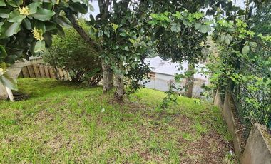 Espaciosa Casa 210 m2, con vista y árboles, en Condominio Ten Ten, Castro.