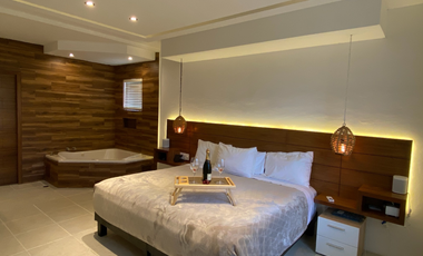 Departamento en Cancún Zona Hotelera – Planta Baja Frente a Alberca | 3 Habitaciones