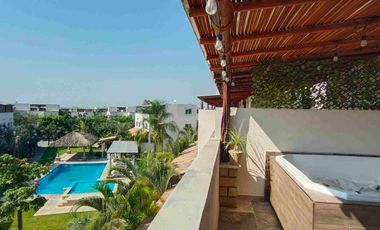 Casa tres recámaras, incluye roof garden con jacuzzi alberca climatizada se acepta crédito Infonavit