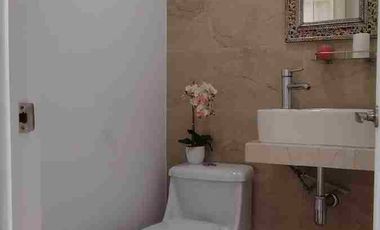 Casa tres recámaras, incluye roof garden con jacuzzi alberca climatizada se acepta crédito Infonavit