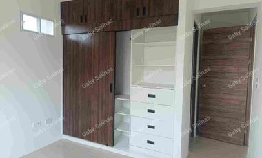 Se alquila departamento 3 dormitorios en Villa del rey nueva etapa