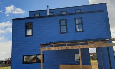 Moderna casa sector Putemún. Cercana a colegios y supermercados.