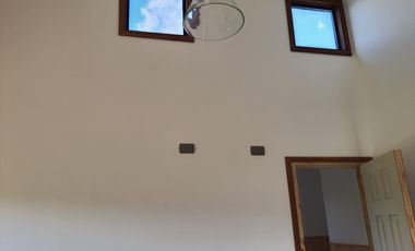 Moderna casa sector Putemún. Cercana a colegios y supermercados.