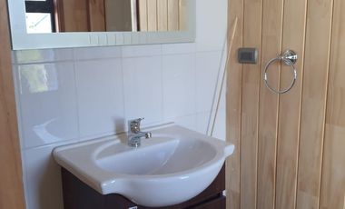 Moderna casa sector Putemún. Cercana a colegios y supermercados.