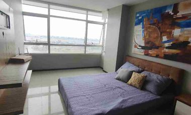 Oportunidad de suite vista al aeropuerto