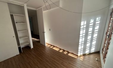 CASA DUPLEX 3D 3B + PATIO + ESTACIONAMIENTO, CERCA HOSPITAL SAN JUAN DE DIOS $850.000