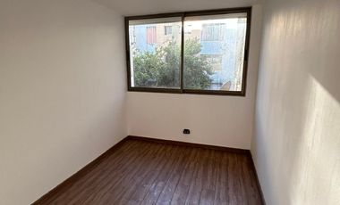 CASA DUPLEX 3D 3B + PATIO + ESTACIONAMIENTO, CERCA HOSPITAL SAN JUAN DE DIOS $850.000