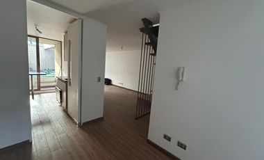 CASA DUPLEX 3D 3B + PATIO + ESTACIONAMIENTO, CERCA HOSPITAL SAN JUAN DE DIOS $850.000