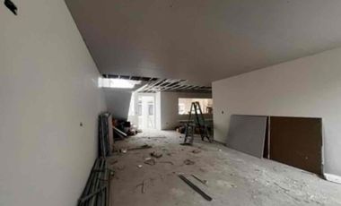 MODERNA Y AMPLIA CASA DE 4 RECAMARAS EN VENTA