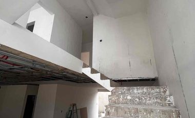 MODERNA Y AMPLIA CASA DE 4 RECAMARAS EN VENTA