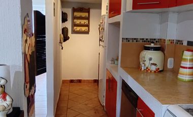 Casa con terreno excedente en Coto Privado