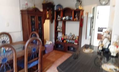 Casa con terreno excedente en Coto Privado