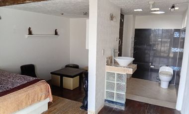 Casa con terreno excedente en Coto Privado