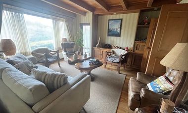 Venta hermosa parcela con casa, sector Coihues, Puerto Varas.