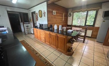 Venta hermosa parcela con casa, sector Coihues, Puerto Varas.