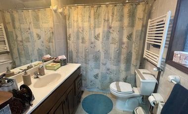 Venta hermosa parcela con casa, sector Coihues, Puerto Varas.