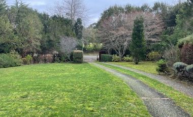 Venta hermosa parcela con casa, sector Coihues, Puerto Varas.