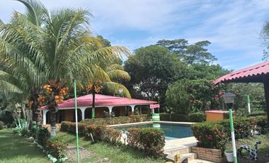 VENTA CASA DE CAMPO A 50 MINUTOS DESDE VILLAO VIA A  PUERTO LÓPEZ
