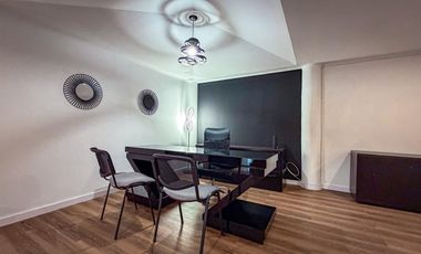 Amoblada ESPECTACULAR Casa 3 niveles AMSTERDAM PLAZA