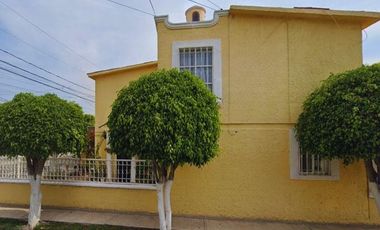 Se vende casa en Santiago de Querétaro