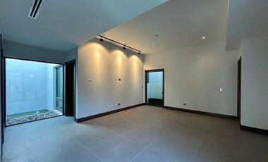 HERMOSA RESIDENCIA EN VENTA DE UN PISO EN UBICACION PRIVILEGIADA
