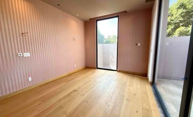 Residencia en VENTA en condominio con seguridad