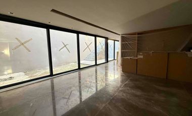 Residencia en VENTA en condominio con seguridad