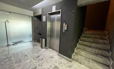 OFICINA CON EXCELENTE UBICACIÓN SOBRE AV. LÁZARO CÁRDENAS, A NEGOCIAR