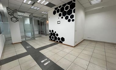 OFICINA CON EXCELENTE UBICACIÓN SOBRE AV. LÁZARO CÁRDENAS, A NEGOCIAR