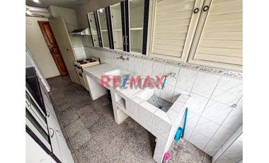 Se Vende Lindo Departamento En Urb Santa Rosa, Cerca Al Aereopuerto Antiguo