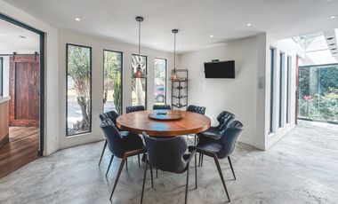 CASA EN VENTA CON RECÁMARAS EN PLANTA BAJA Y AMPLIO JARDÍN EN CALZADA ZAVALETA