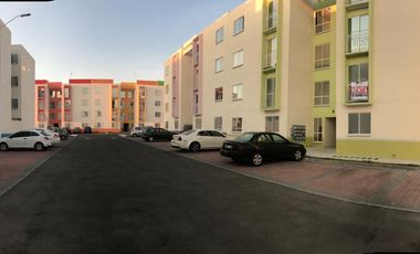 Rento lindo departamento en Villas del Refugio en esquina $6,500 La pradera, Queretaro