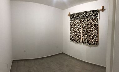 Rento lindo departamento en Villas del Refugio en esquina $6,500 La pradera, Queretaro