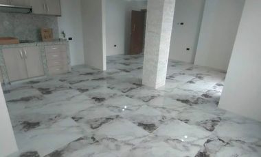 Alquilo departamento de 3 dormitorios en primer piso en Urb. Las Garzas