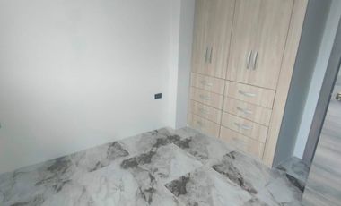 Alquilo departamento de 3 dormitorios en primer piso en Urb. Las Garzas