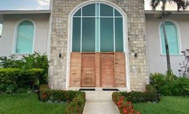 PRECIOSA CASA  EN VENTA EN  BOCA DEL RIO VERACRUZ