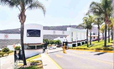 CASA RENTA CUMBRES DEL CIMATARIO QRO