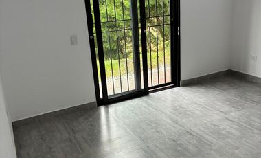 SE ARRIENDA CASA FINCA EN VEREDA ABREO. RIONEGRO