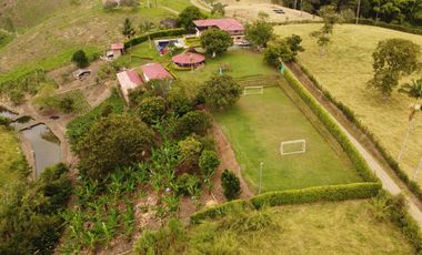 Vendo en el eje cafetero para Ecohotel o proyecto turístico  en Ulloa