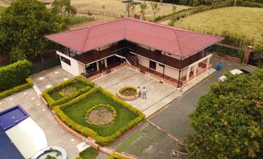 Vendo en el eje cafetero para Ecohotel o proyecto turístico  en Ulloa