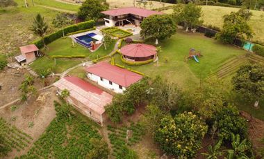 Vendo en el eje cafetero para Ecohotel o proyecto turístico  en Ulloa