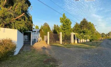 EN VENTA CASA EN PARCELA ESTILO MEDITERRÁNEO - CONDOMINIO PRIVADO