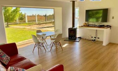 EN VENTA CASA EN PARCELA ESTILO MEDITERRÁNEO - CONDOMINIO PRIVADO